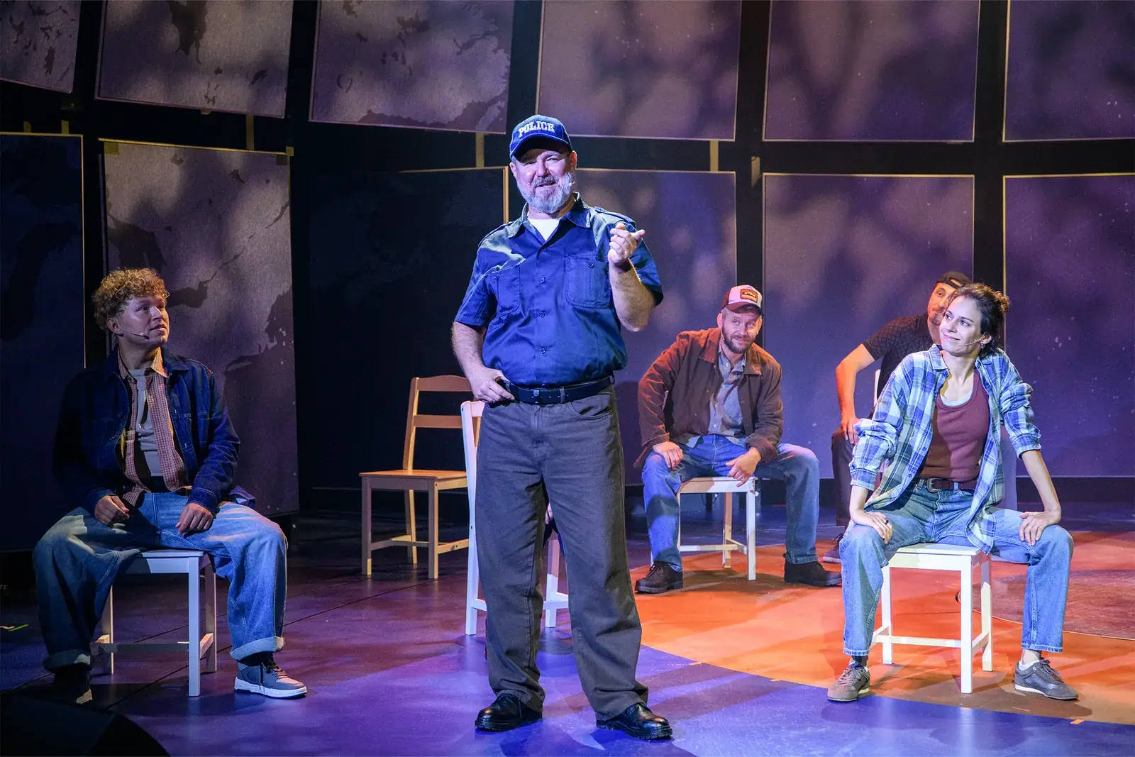 Obsada musicalu Come From Away na scenie - zdjęcie 2